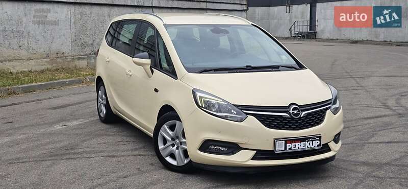 Opel Zafira Tourer 2012 Opel Zafira Tourer 2012