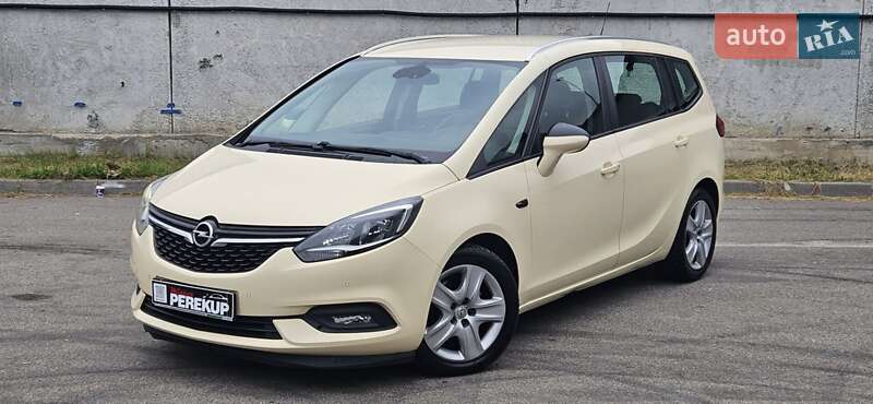 Минивэн Opel Zafira Tourer 2017 в Киеве