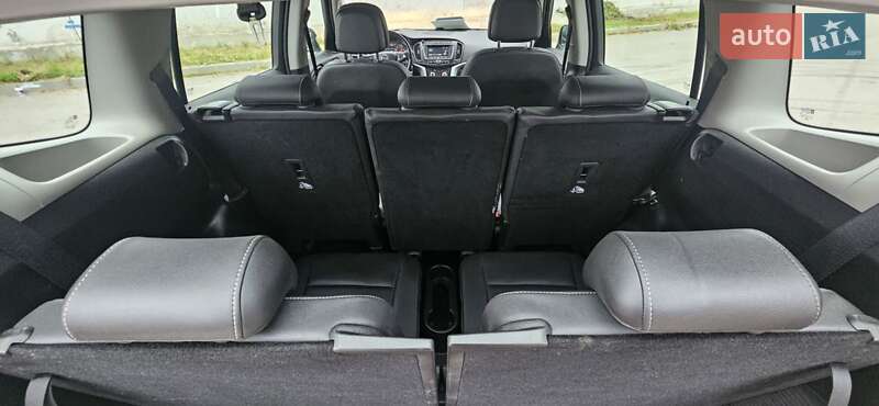 Минивэн Opel Zafira Tourer 2017 в Киеве