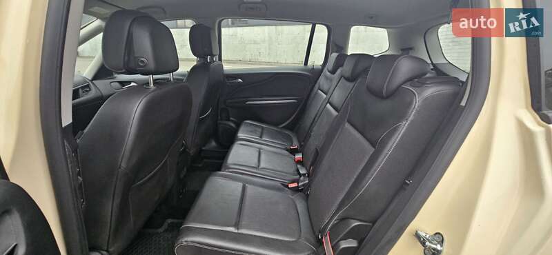 Минивэн Opel Zafira Tourer 2017 в Киеве