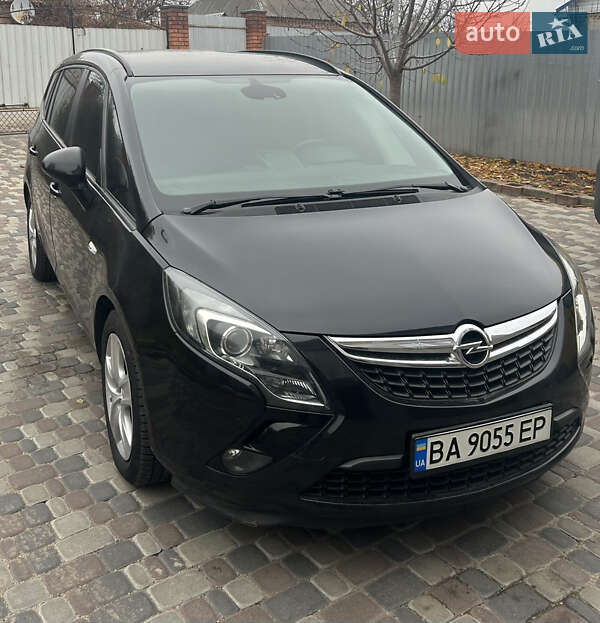 Минивэн Opel Zafira Tourer 2012 в Кропивницком фото Минивэн Opel Zafira Tourer 2012 в Кропивницком