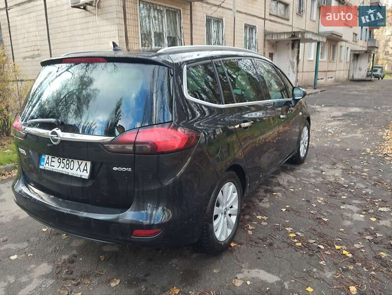Минивэн Opel Zafira Tourer 2012 в Кривом Роге