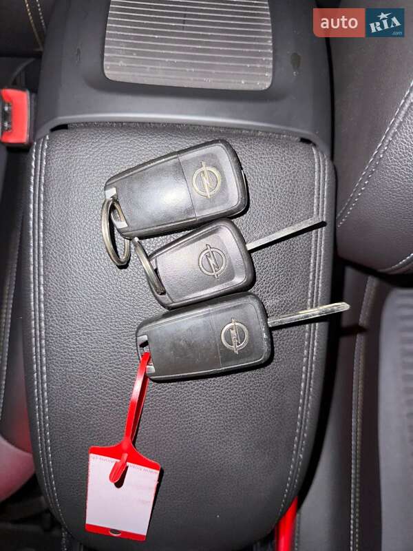 Мінівен Opel Zafira Tourer 2014 в Дубні