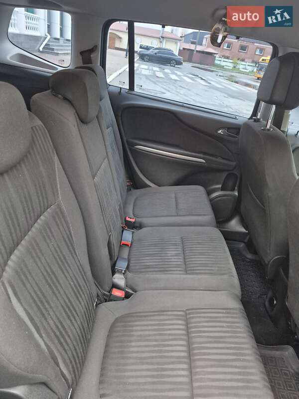 Мінівен Opel Zafira Tourer 2016 в Києві фото 9 Мінівен Opel Zafira Tourer 2016 в Києві