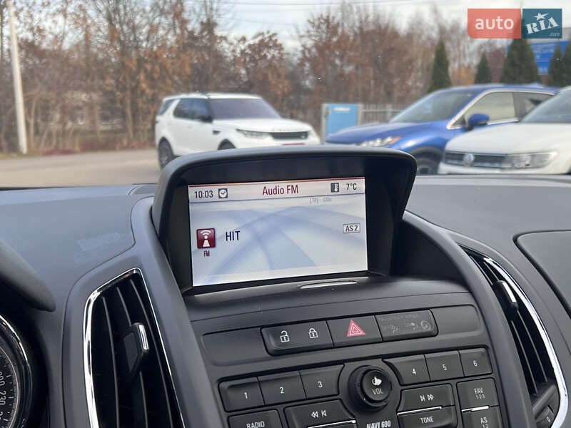 Минивэн Opel Zafira Tourer 2012 в Нововолынске