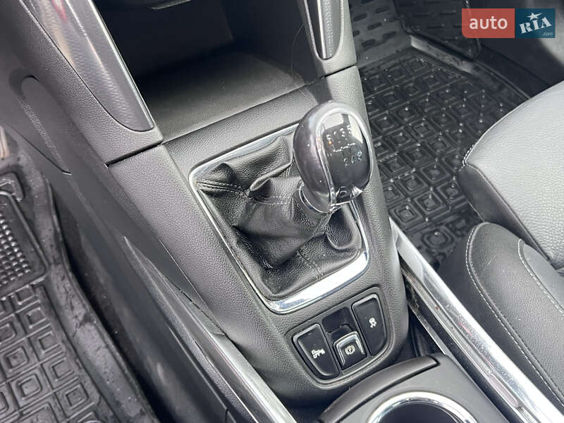 Минивэн Opel Zafira Tourer 2012 в Нововолынске