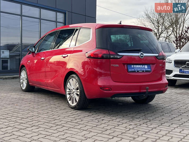 Минивэн Opel Zafira Tourer 2012 в Нововолынске