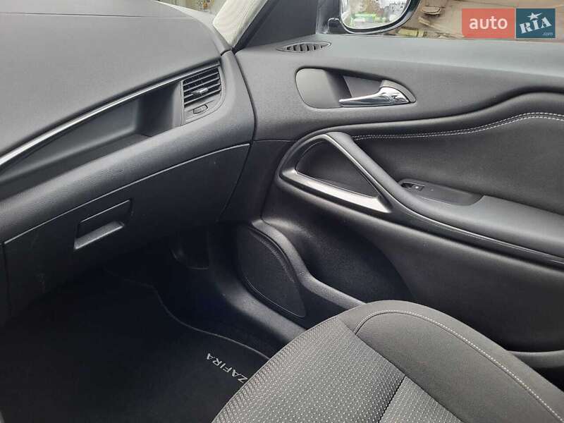 Минивэн Opel Zafira Tourer 2015 в Виннице фото 26 Минивэн Opel Zafira Tourer 2015 в Виннице
