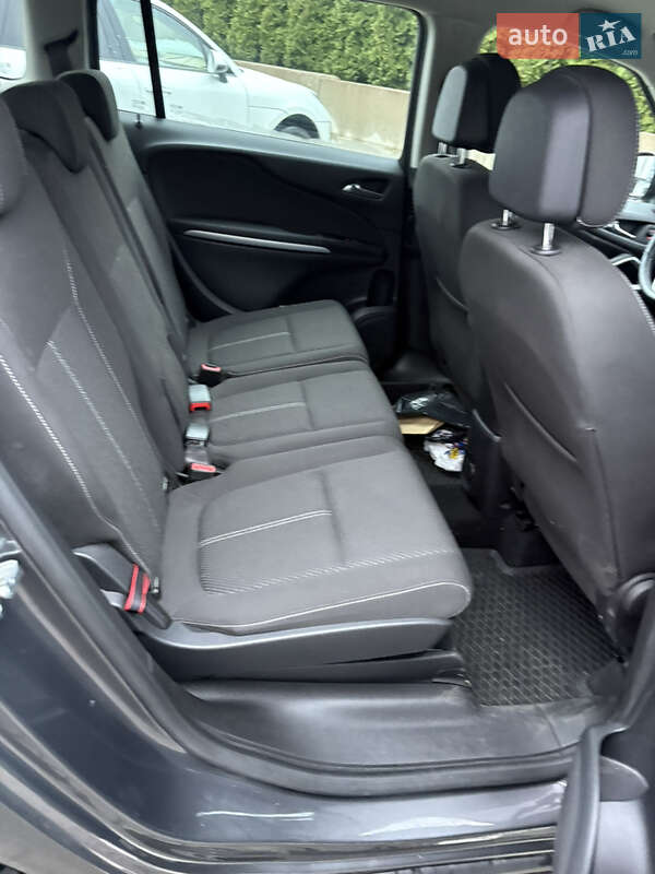 Минивэн Opel Zafira Tourer 2012 в Ровно