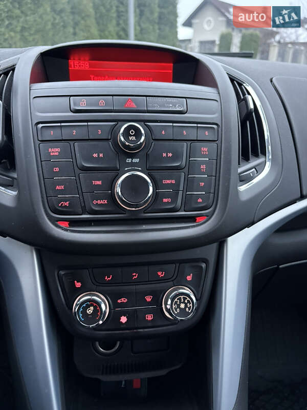 Минивэн Opel Zafira Tourer 2012 в Ровно