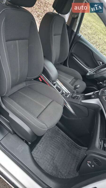 Минивэн Opel Zafira Tourer 2013 в Сумах фото 19 Минивэн Opel Zafira Tourer 2013 в Сумах