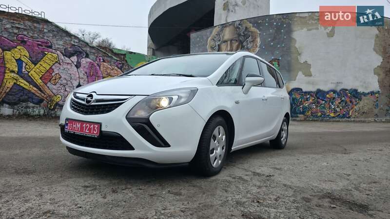 Минивэн Opel Zafira Tourer 2013 в Сумах фото 38 Минивэн Opel Zafira Tourer 2013 в Сумах