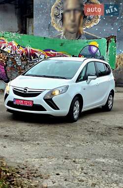 Минивэн Opel Zafira Tourer 2013 в Сумах