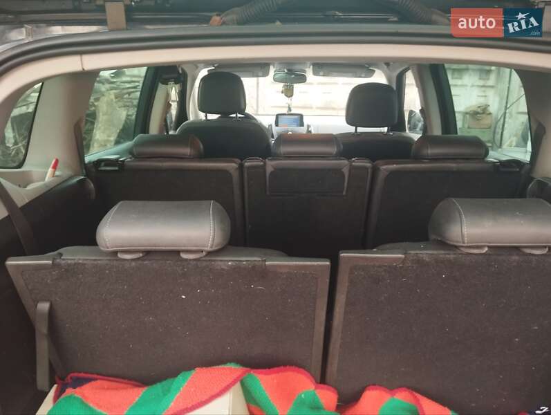 Мінівен Opel Zafira Tourer 2012 в Кривому Розі