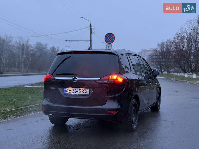 Мінівен Opel Zafira Tourer 2014 в Полтаві фото 9 Мінівен Opel Zafira Tourer 2014 в Полтаві