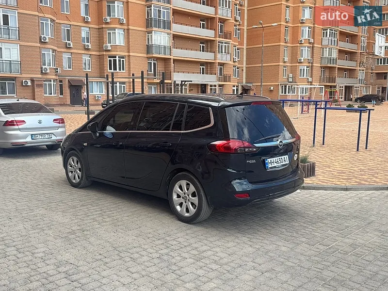 Opel Zafira Tourer 2015 VIN W0LPE9E72F1039331 фото оголошення 2 з 38