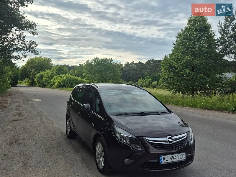 Opel Zafira Tourer