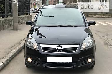 Минивэн Opel Zafira 2006 в Кременчуге