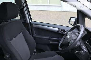 Минивэн Opel Zafira 2010 в Луцке