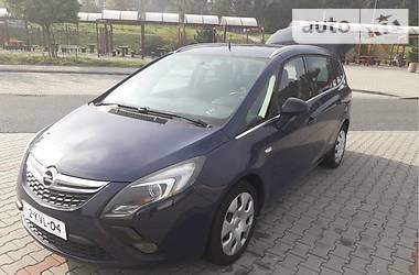 Минивэн Opel Zafira 2013 в Дрогобыче