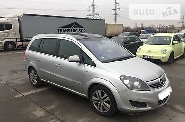 Минивэн Opel Zafira 2011 в Киеве