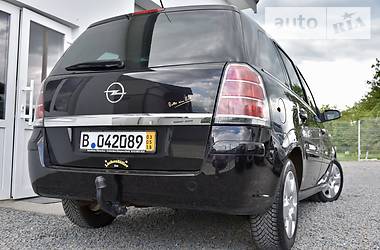 Мінівен Opel Zafira 2010 в Дрогобичі