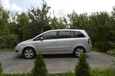 Мінівен Opel Zafira 2010 в Харкові