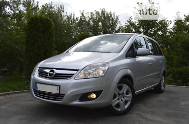 Мінівен Opel Zafira 2010 в Харкові