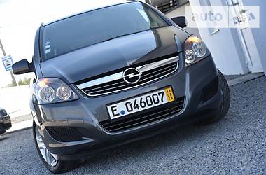 Минивэн Opel Zafira 2013 в Дрогобыче