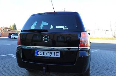 Минивэн Opel Zafira 2007 в Стрые