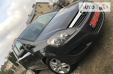 Минивэн Opel Zafira 2011 в Луцке