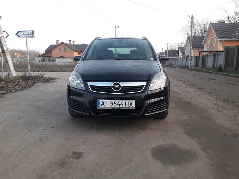 Минивэн Opel Zafira 2006 в Киеве