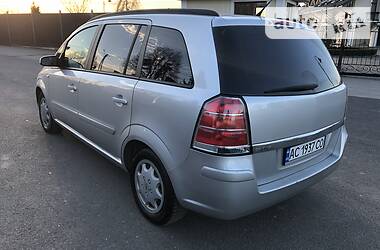 Минивэн Opel Zafira 2006 в Владимир-Волынском