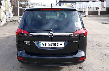 Мінівен Opel Zafira 2014 в 