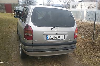 Минивэн Opel Zafira 2000 в Вижнице