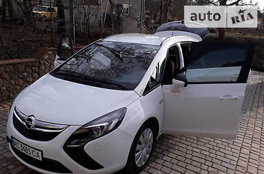 Універсал Opel Zafira 2013 в 