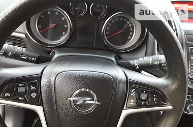 Універсал Opel Zafira 2013 в 