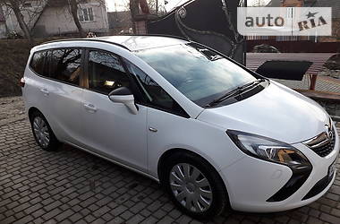 Універсал Opel Zafira 2013 в 