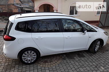 Універсал Opel Zafira 2013 в 