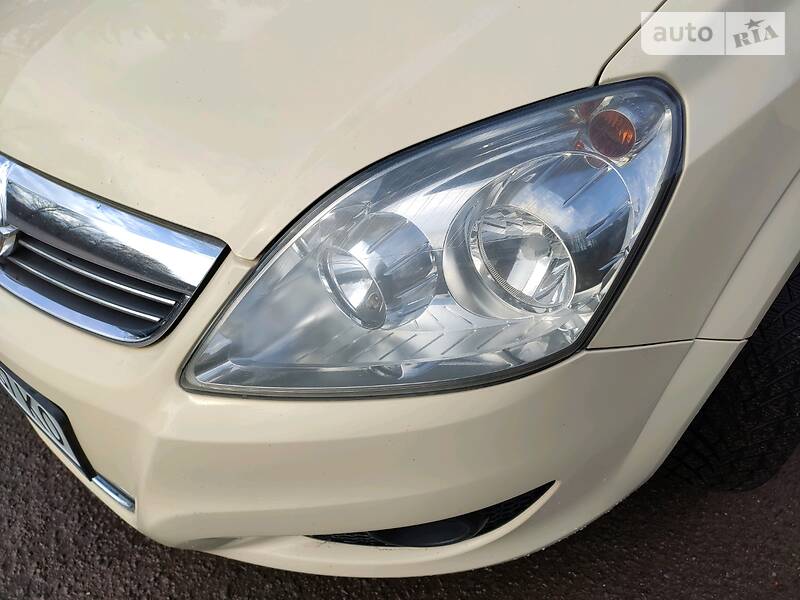 Мінівен Opel Zafira 2009 в Львові