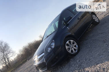 Минивэн Opel Zafira 2011 в Житомире