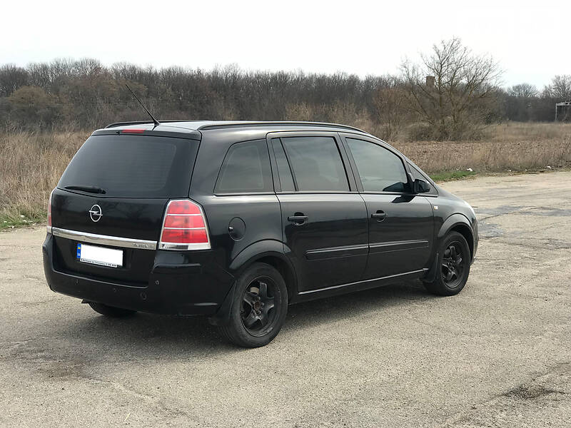 Універсал Opel Zafira 2008 в Києві