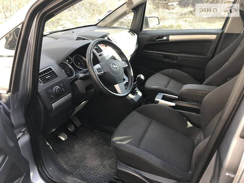 Мінівен Opel Zafira 2008 в Калуші