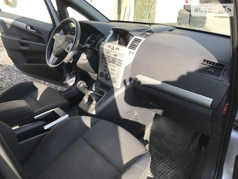 Мінівен Opel Zafira 2008 в Калуші