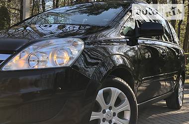 Мінівен Opel Zafira 2010 в 