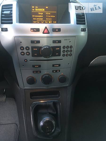 Минивэн Opel Zafira 2009 в Ровно