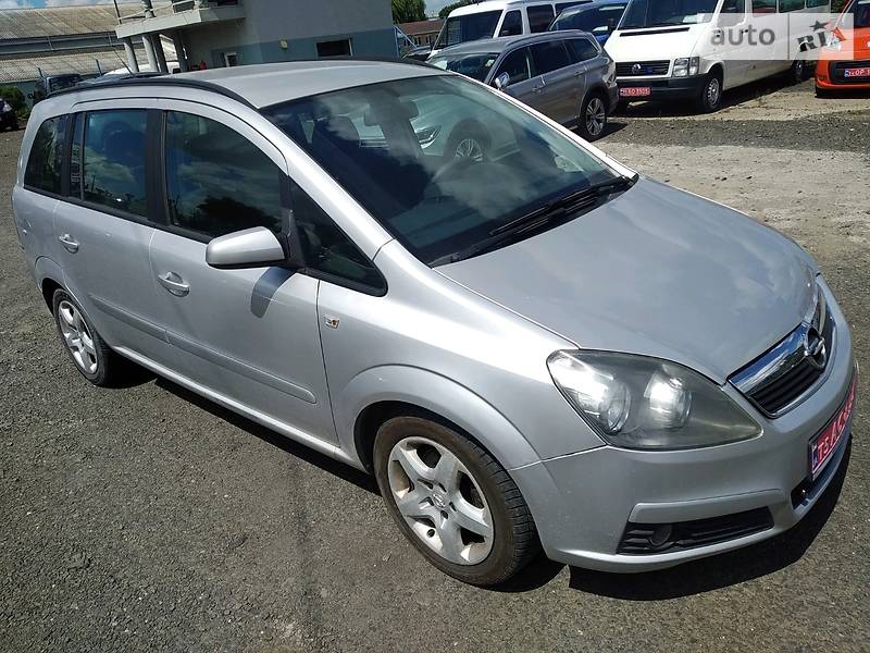 Универсал Opel Zafira 2008 в Луцке