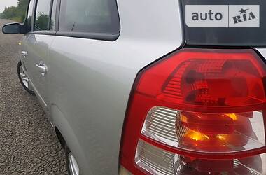 Мінівен Opel Zafira 2009 в 