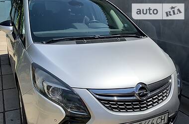 Минивэн Opel Zafira 2014 в Николаеве