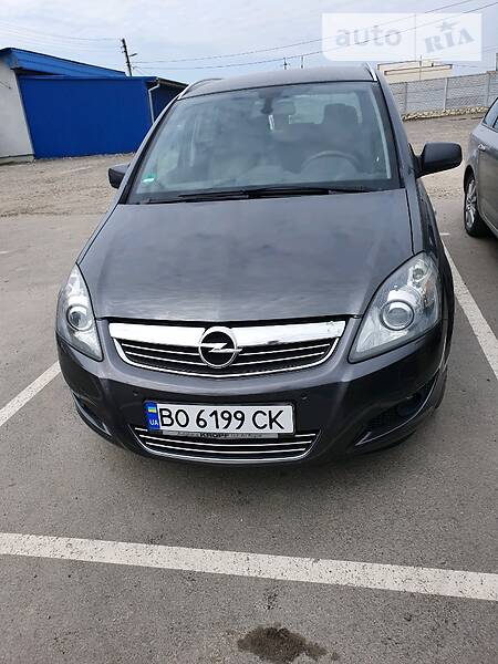 Мінівен Opel Zafira 2010 в Тернополі